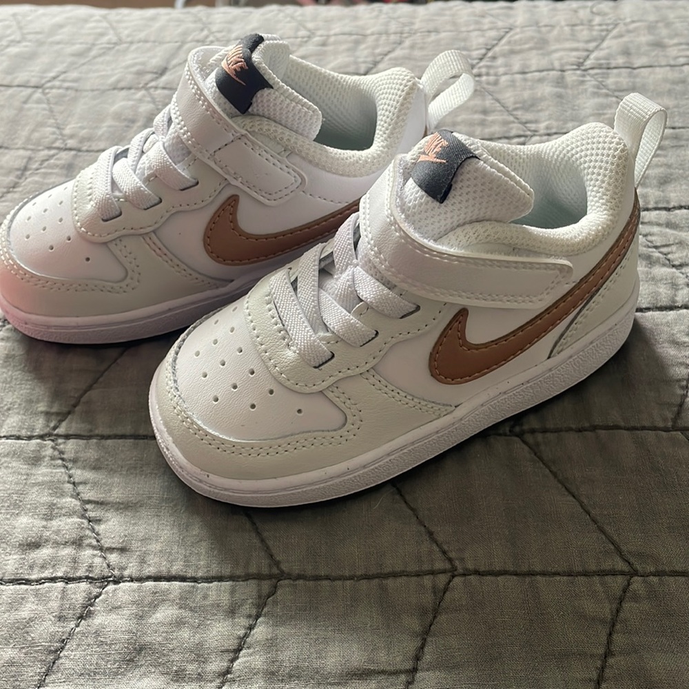NIKE toddler shoes